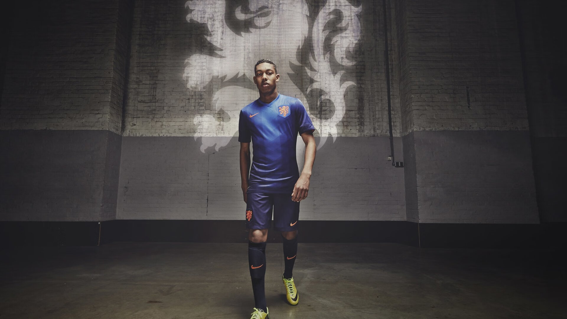 世界杯预选赛冷门盘点：多支传统强队客场失足